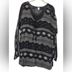 Long sleeve lightweight vintage boho blouse black with white southwest print L